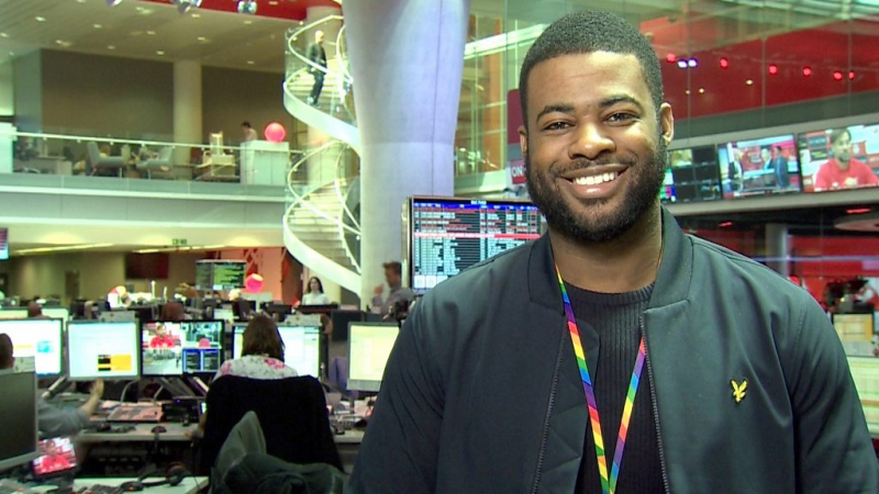 Почти половина россиян за равные права для ЛГБТ. Но большинство геев не любит