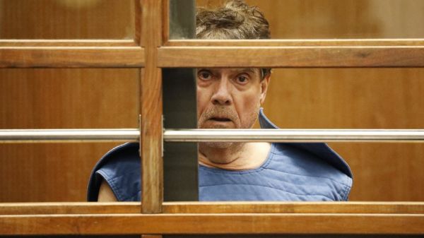 $1 млрд за сексуальные издевательства. Университет в США заплатит студенткам, которые пожаловались на гинеколога