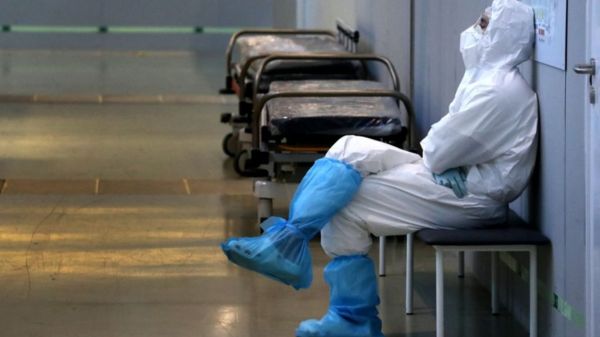 В феврале в Москве от коронавируса умерли 2 340 человек. Это в два раза меньше, чем в январе.