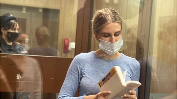 Дайджест: цензура для российского просвещения и первые последствия интервью Меган и Гарри