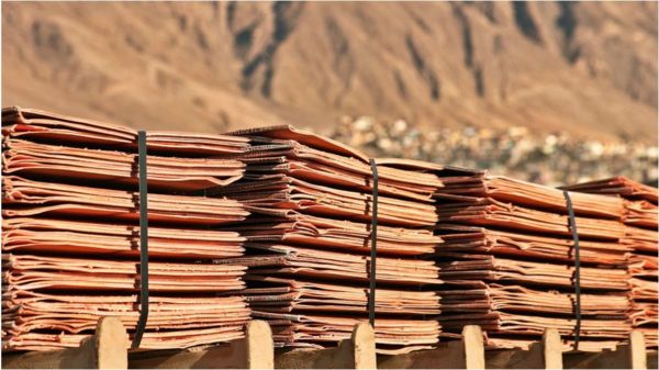 Купи кирпич: компания получила крашеные камни вместо меди