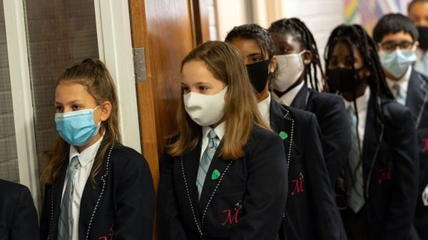 Коронавирус в мире: Байден сравнил власти Техаса и Миссисипи с неандертальцами, ЕС ведет битву за вакцины