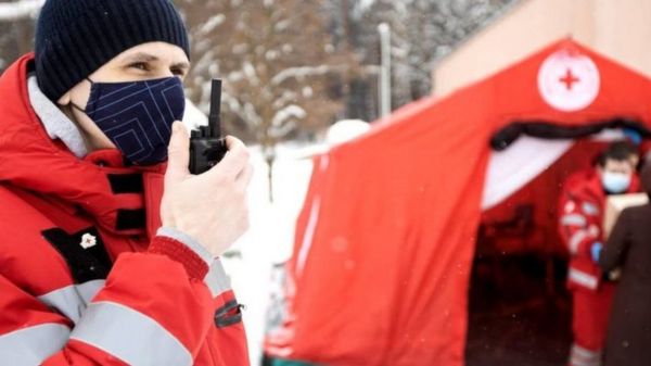 Дайджест: Роскомнадзор замедляет "Твиттер", ЕС ускоряет внедрение российской вакцины. Главное 11 марта