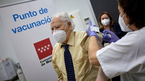 Коронавирус в мире: угроза четвертой волны в США и карантин на "Евровидении"