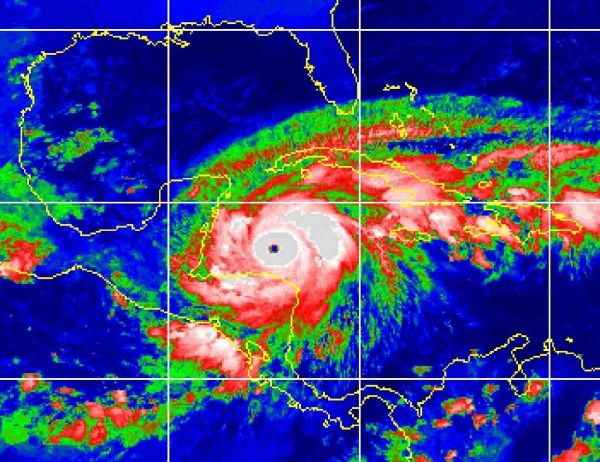 Что будет, если сбросить ядерную бомбу на ураган