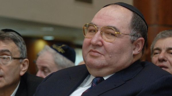 Российский бизнесмен и экс-сенатор Борис Шпигель задержан по делу о коррупции. Чем он известен?