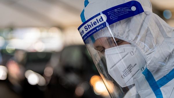 Коронавирус в мире: угроза четвертой волны в США и карантин на "Евровидении"