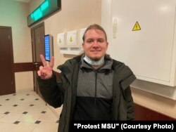 "Диму снова задержали". Автор телеграм-канала "Протестный МГУ" больше месяца провел под арестом, теперь ему дали еще 10 суток