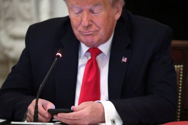 Дайджест: КНДР запустила ракеты, в Японии стартовала эстафета Олимпийского огня