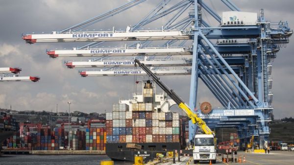 Купи кирпич: компания получила крашеные камни вместо меди