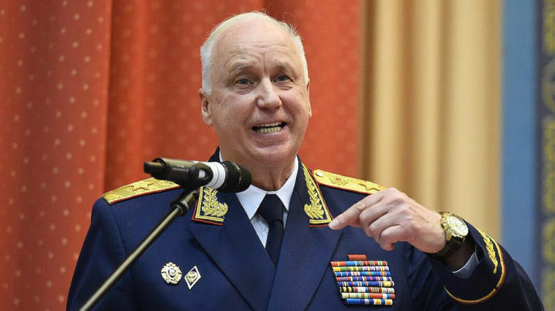 Глава СК приказал следователям «врываться в интернет». После того, как Путин назвал его угрозой для общества