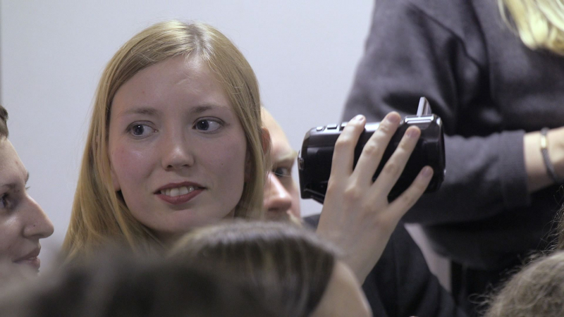 Художница Дарья Апахончич подала иск к Минюсту из-за включения в реестр "иностранных агентов"