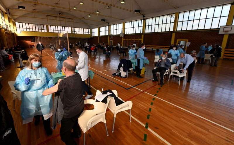 Как появляются новые штаммы коронавируса и защитят ли от них разработанные вакцины. Объясняет молекулярный биолог Ирина Якутенко