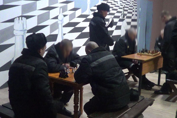 Когда пытки становятся "рабочими буднями": Ольга Романова – о происходящем в колониях Владимирской области и всей России