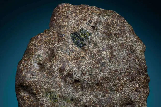 Метеорит, найденный в Алжире, оказался старше Земли