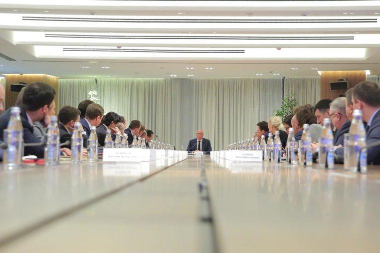 Минцифры предложило разрешить торговлю обезличенными данными россиян