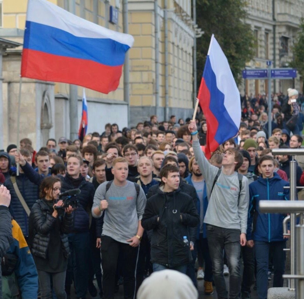 "Мне было тяжело видеть всю несправедливость". Интервью с режиссером фильма "Россия – это мы" Александрой Дальсбек