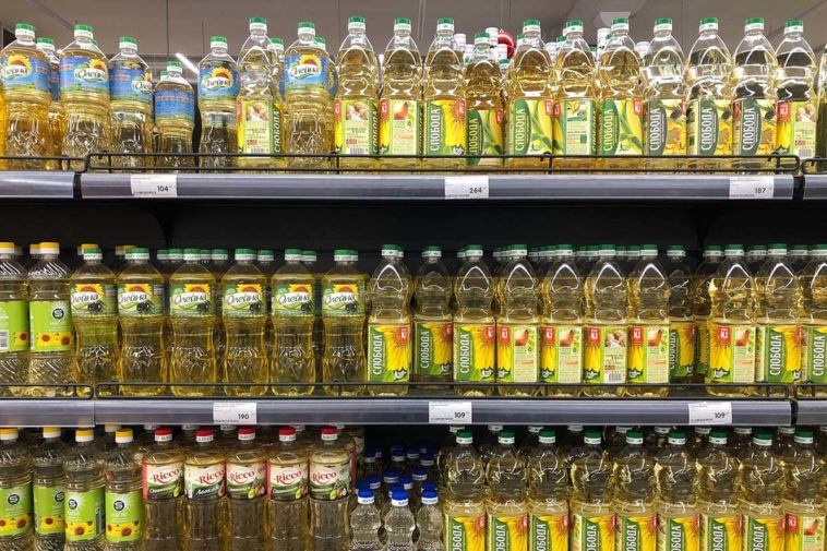 Правительство продлит заморозку цен на масло и сахар