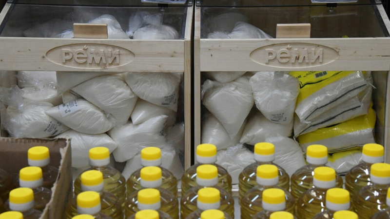 Правительство решило продлить заморозку цен на сахар и подсолнечное масло