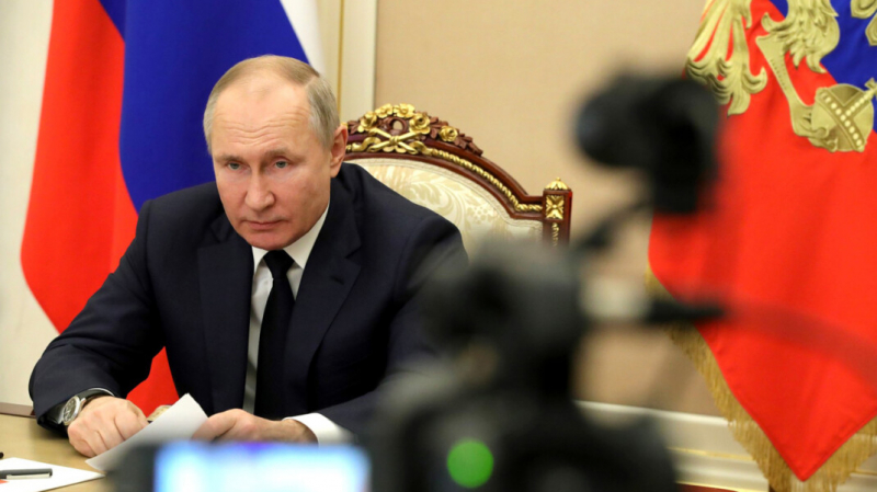 Путин сравнил «дикий капитализм» без заботы о людях с выстрелом себе в голову