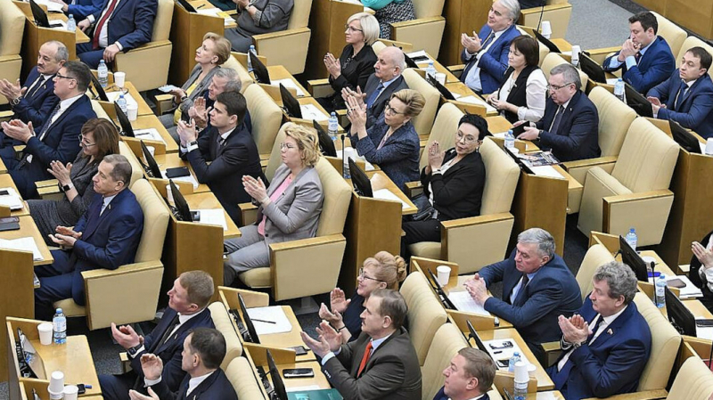 Путин утвердил отмену ограничений по возрасту для чиновников, которых назначает он сам