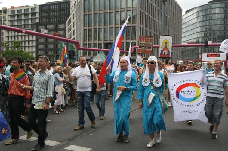 «Российская ЛГБТ-сеть» заявит в СК об угрозах родственников похищенных чеченцев