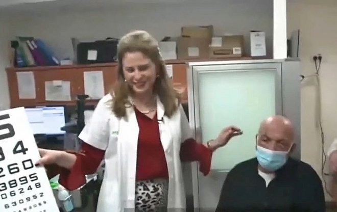 Синтетическая роговица CorNeat вернула зрение слепому пациенту