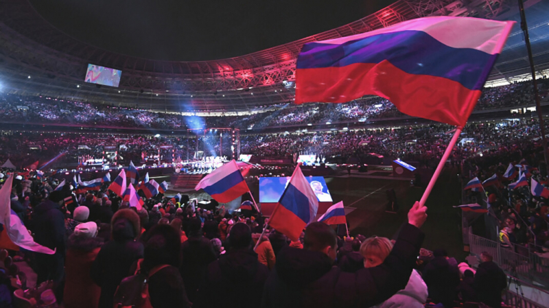 Соратники Навального потребовали завести дело из-за концерта в «Лужниках», где выступал Путин