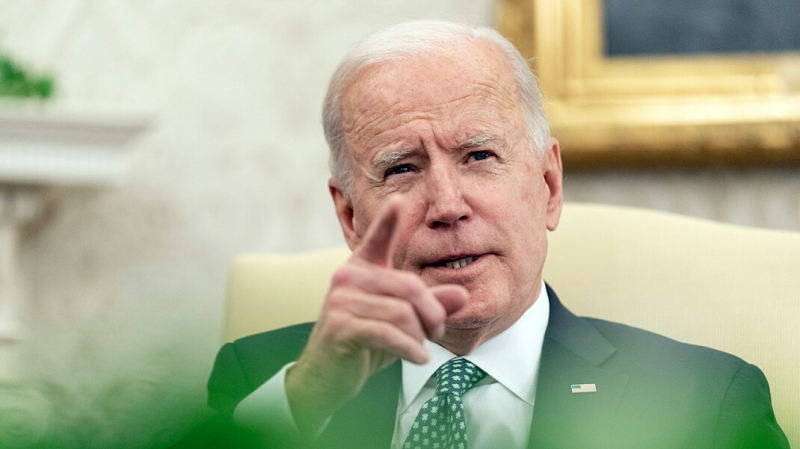 «Уверен, мы поговорим в какой-то момент». Байден — о предложении Путина пообщаться в прямом эфире