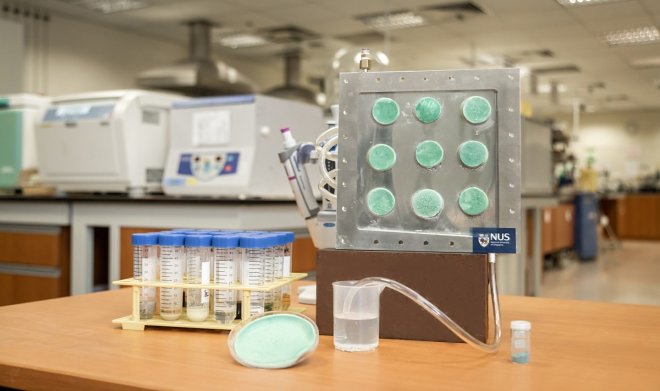 В Сингапуре разработали аэрогель, который добывает чистую питьевую воду из воздуха 