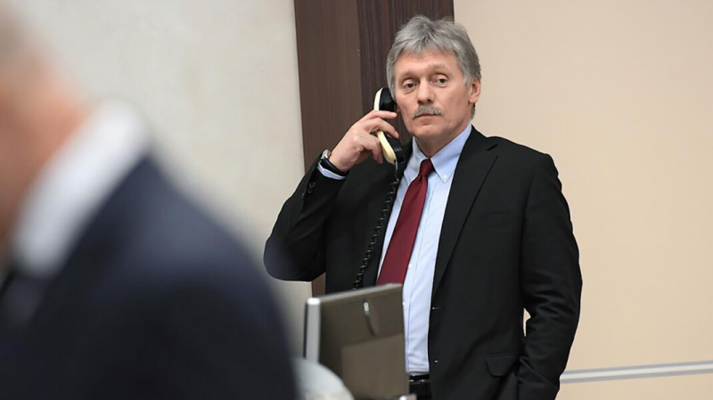 «Желания ничего блокировать нет». Кремль назвал обоснованным замедление работы Twitter