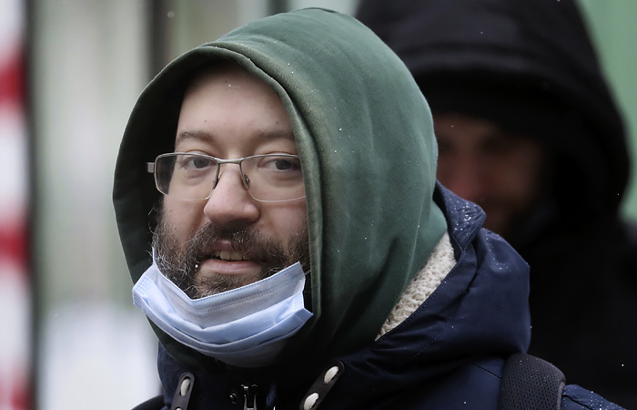 Журналист Илья Азар арестован на 15 суток