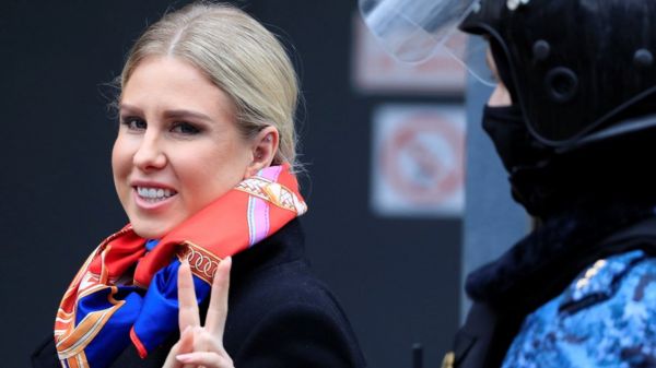 Дайджест: Россия ограничивает полеты в Турцию на фоне пандемии, Джо Байден просит американцев протестовать мирно