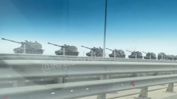 Дайджест: что стоит за перемещениями российских военных у границы с Украиной?