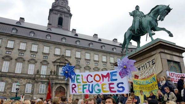 "Что я сделала не так?" Власти Дании лишают вида на жительство сирийских беженцев