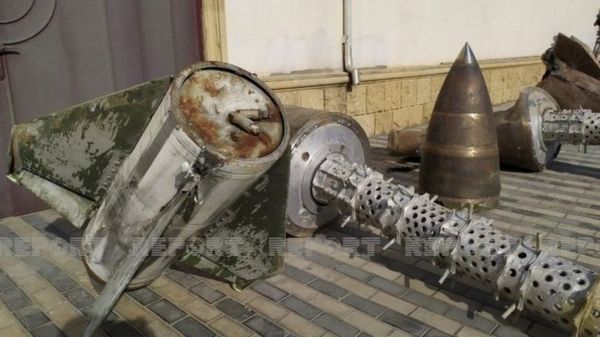 Баку рассказал об обломках "Искандеров" в Карабахе. Москва недоумевает