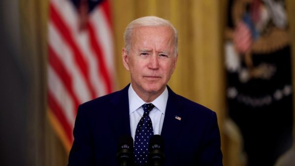 "Я решил отвечать соразмерно". Байден заявил, что выбрал мягкий вариант санкций против России