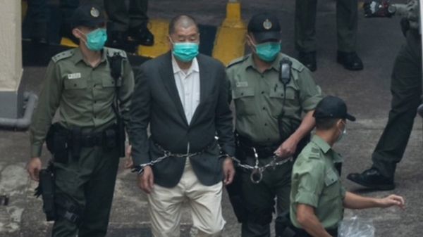 Оппозиционному медиамагнату в Гонконге дали год тюрьмы за несогласованный митинг