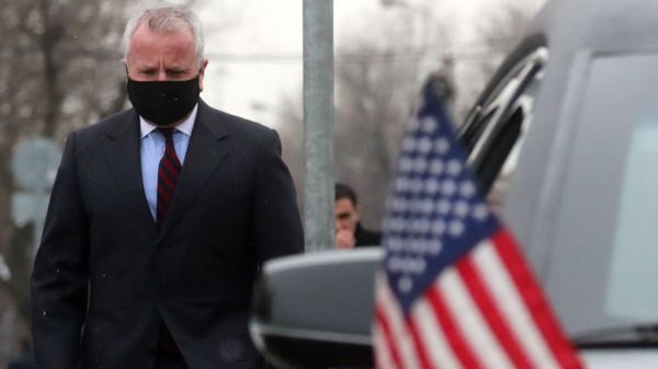 Дайджест: ХДС выбрала преемника Меркель, Байден разрешил вакцинироваться всем