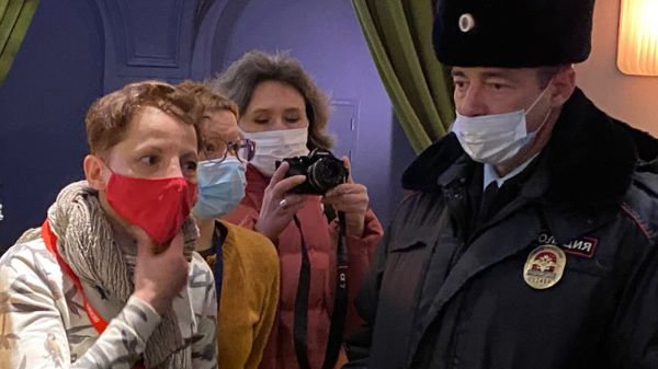 "Выглядит как политическая цензура". Фестиваль "Артдокфест" в Петербурге отменили уже на двух площадках