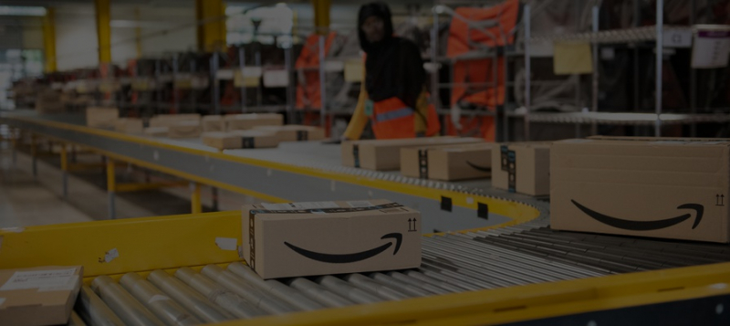 Акционеры Amazon запросили данные о выбросе пластика компанией в окружающую среду 