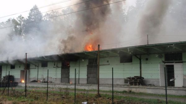 Россия назвала США "недружественной страной". Американское посольство не сможет нанимать россиян