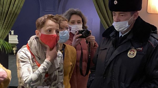 Дом кино наказали за “Артдокфест”. Роспотребнадзор выиграл суд в Петербурге