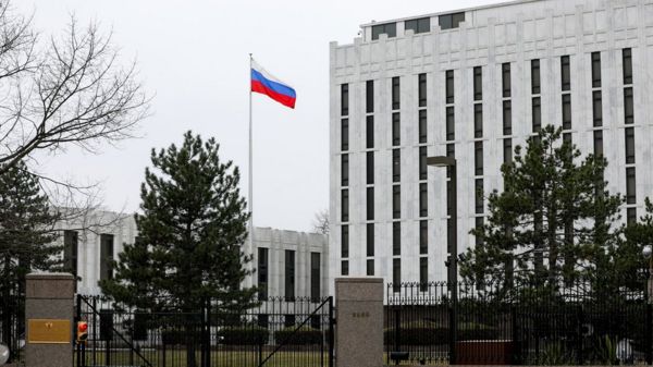 Россия осталась без посла в США? Что это означает? Отвечают эксперты
