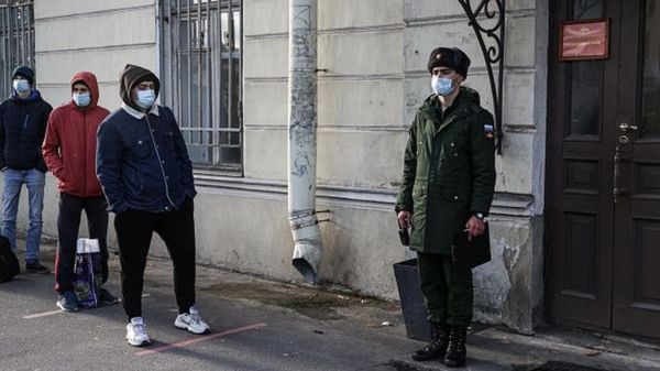 Дайджест: предпасхальное усиление локдаунов в Европе и Трамп, лишенный голоса в "Фейсбуке"