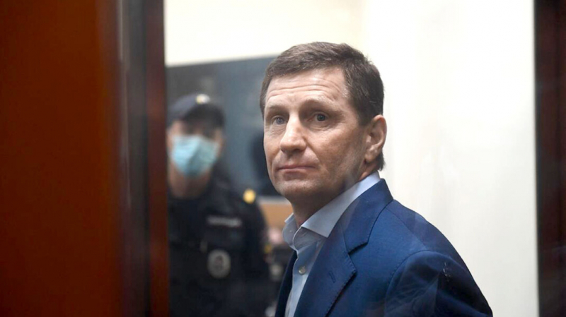 «Чтобы порадовать его». Фургалу в тюремной больнице стали покупать креветки и другие деликатесы