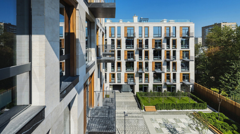 Дети помощника главы администрации Путина купили квартиры в элитном доме в Москве