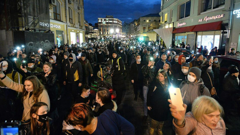 «Это уже шаг вперёд». Навального обследовали в «гражданской больнице»