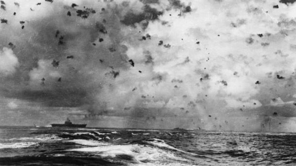 Найден знаменитый американский авианосец "Хорнет". Он затонул 77 лет назад