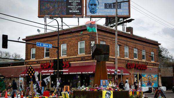 Убийство Джорджа Флойда: что мы узнали за время суда над Дереком Шовином